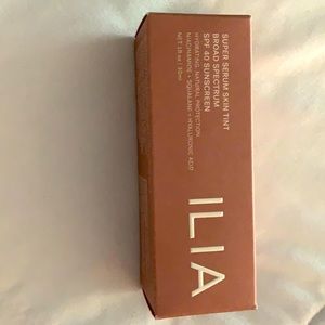 Ilia super serum skin tint spf 40 BALOS ST3